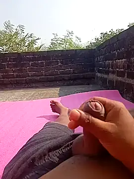 Snapshot of Tanker_95 chatting on 12/14/24, 06:24 Tanker 95 online show from 12/14/24, 06:24