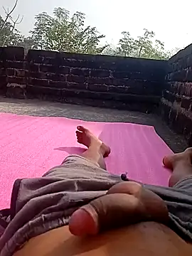 Snapshot of Tanker_95 chatting on 12/17/24, 04:45 Tanker 95 online show from 12/17/24, 04:45