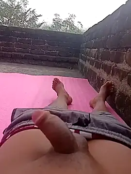 Snapshot of Tanker_95 chatting on 01/05/25, 04:58 Tanker 95 online show from 01/05/25, 04:58