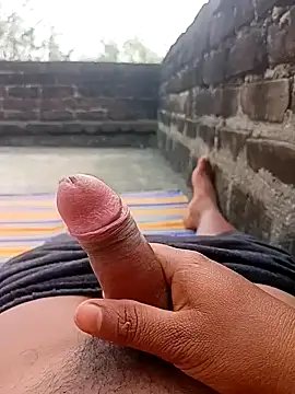 Snapshot of Tanker_95 chatting on 01/29/25, 05:19 Tanker 95 online show from 01/29/25, 05:19