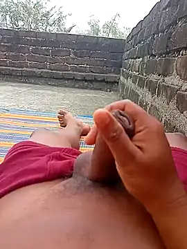 Snapshot of Tanker_95 chatting on 02/02/25, 04:26 Tanker 95 online show from 02/02/25, 04:26