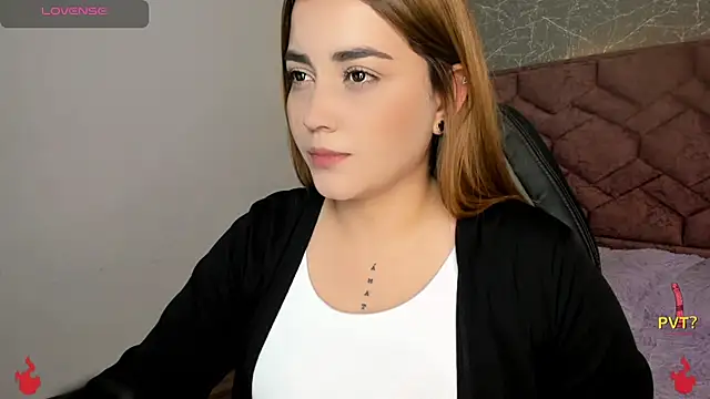 Lucia star   online show from 12/10/24, 07:11