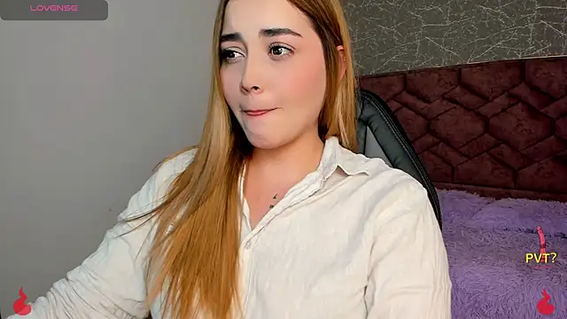 Lucia star   online show from 01/20/25, 07:14