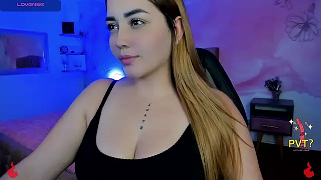 Lucia star   online show from 03/04/25, 03:22