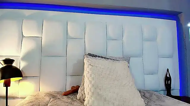 CuteAri online show from 02/02/25, 12:19