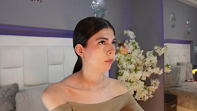 Snapshot of CuteAri chatting on 01/10/26, 08:43 CuteAri online show from 01/10/26, 08:43