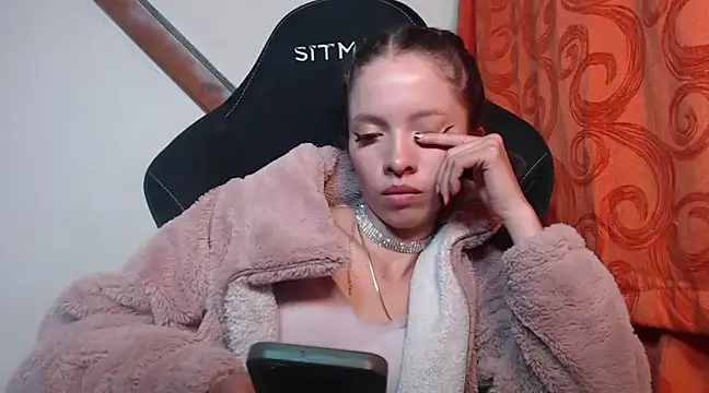 Snapshot of sweetdam12 chatting on 01/31/25, 11:13 sweetdam12 online show from 01/31/25, 11:13