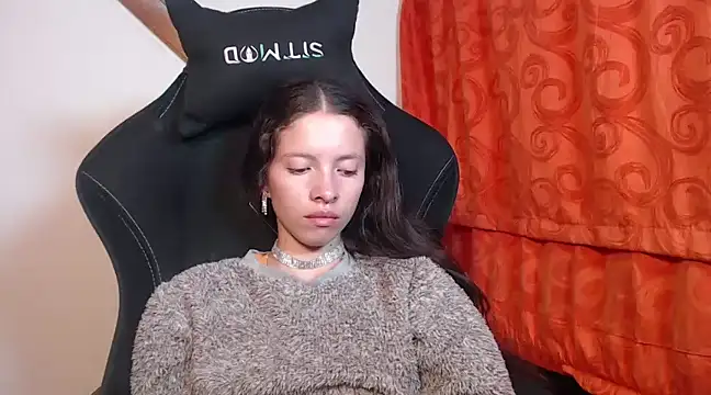 Snapshot of sweetdam12 chatting on 02/10/25, 08:42 sweetdam12 online show from 02/10/25, 08:42