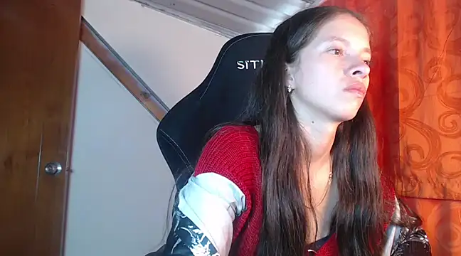 Snapshot of sweetdam12 chatting on 02/18/25, 07:09 sweetdam12 online show from 02/18/25, 07:09