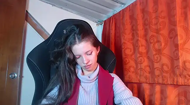 Snapshot of sweetdam12 chatting on 02/21/25, 08:49 sweetdam12 online show from 02/21/25, 08:49