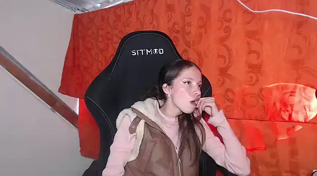 Snapshot of sweetdam12 chatting on 02/22/25, 07:14 sweetdam12 online show from 02/22/25, 07:14