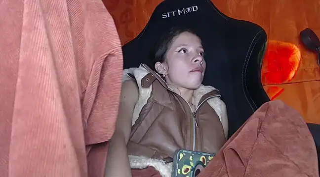 Snapshot of sweetdam12 chatting on 02/22/25, 10:20 sweetdam12 online show from 02/22/25, 10:20