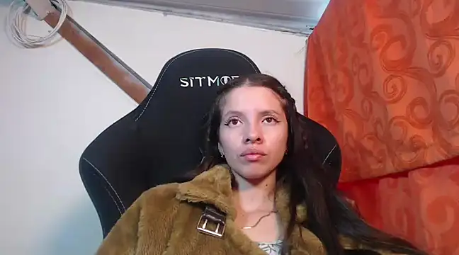 Snapshot of sweetdam12 chatting on 02/25/25, 07:14 sweetdam12 online show from 02/25/25, 07:14