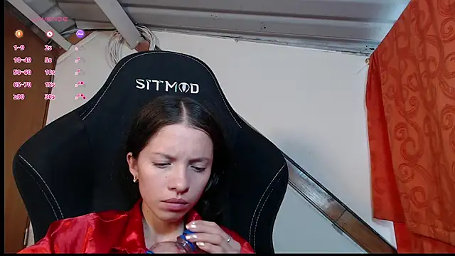 Snapshot of sweetdam12 chatting on 03/07/25, 08:11 sweetdam12 online show from 03/07/25, 08:11