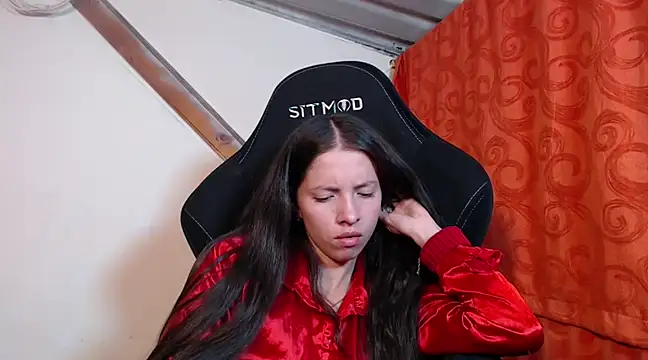 Snapshot of sweetdam12 chatting on 03/07/25, 11:16 sweetdam12 online show from 03/07/25, 11:16