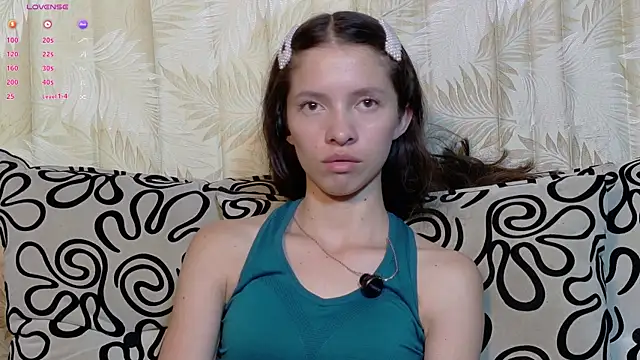 Snapshot of sweetdam12 chatting on 11/13/25, 08:19 sweetdam12 online show from 11/13/25, 08:19