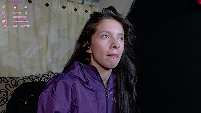 Snapshot of sweetdam12 chatting on 11/22/25, 09:14 sweetdam12 online show from 11/22/25, 09:14