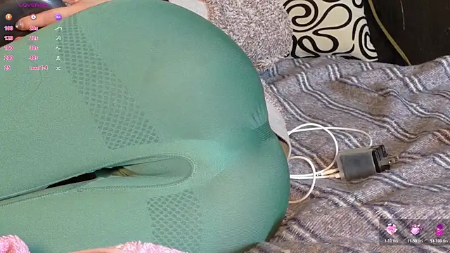 Snapshot of sweetdam12 chatting on 12/02/25, 08:26 sweetdam12 online show from 12/02/25, 08:26