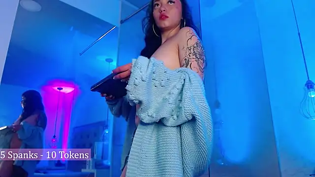 Snapshot of GigiVolkova chatting on 01/17/25, 03:55 GigiVolkova online show from 01/17/25, 03:55