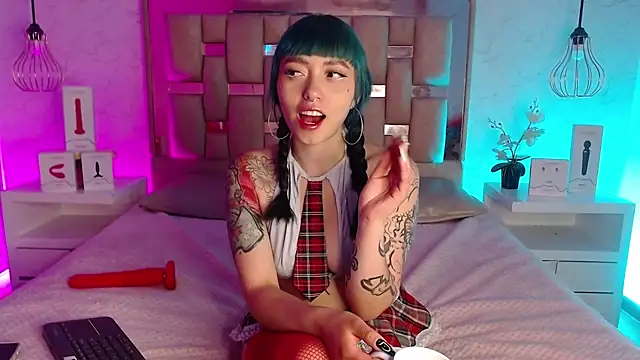 Snapshot of GigiVolkova chatting on 02/02/25, 07:46 GigiVolkova online show from 02/02/25, 07:46