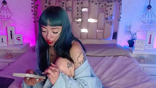 Snapshot of GigiVolkova chatting on 02/21/25, 09:32 GigiVolkova online show from 02/21/25, 09:32