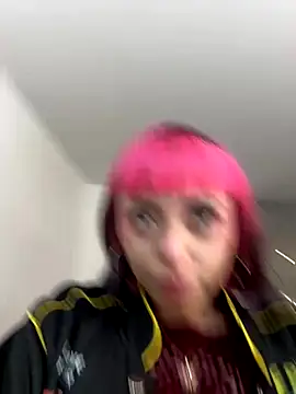 Snapshot of GigiVolkova chatting on 09/09/25, 05:56 GigiVolkova online show from 09/09/25, 05:56