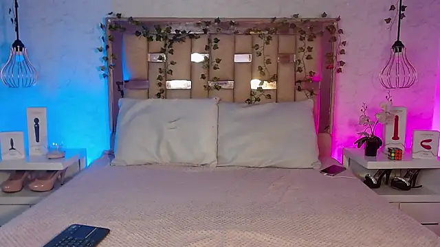 Snapshot of GigiVolkova chatting on 11/29/25, 02:58 GigiVolkova online show from 11/29/25, 02:58