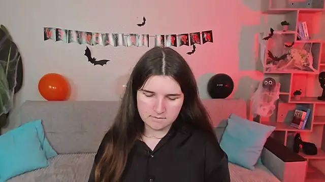 BonneyLove online show from 10/16/25, 09:49