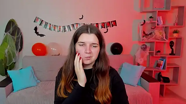 BonneyLove online show from 10/17/25, 09:39