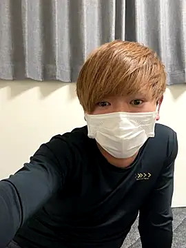 Snapshot of onimakura chatting on 12/17/25, 04:02 onimakura online show from 12/17/25, 04:02