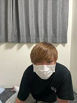Snapshot of onimakura chatting on 12/19/25, 10:22 onimakura online show from 12/19/25, 10:22
