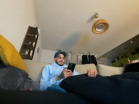 Rebeu313 online show from 01/10/25, 10:57