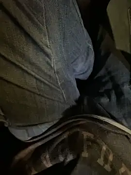 Snapshot of hamed-697 chatting on 12/25/24, 05:26 hamed-697 online show from 12/25/24, 05:26