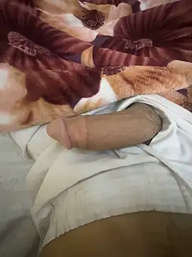 Snapshot of hamed-697 chatting on 03/11/25, 10:42 hamed-697 online show from 03/11/25, 10:42