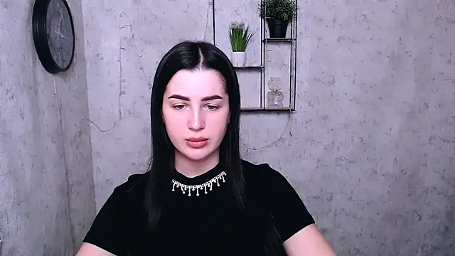 DivaKaily  online show from 02/01/25, 06:10