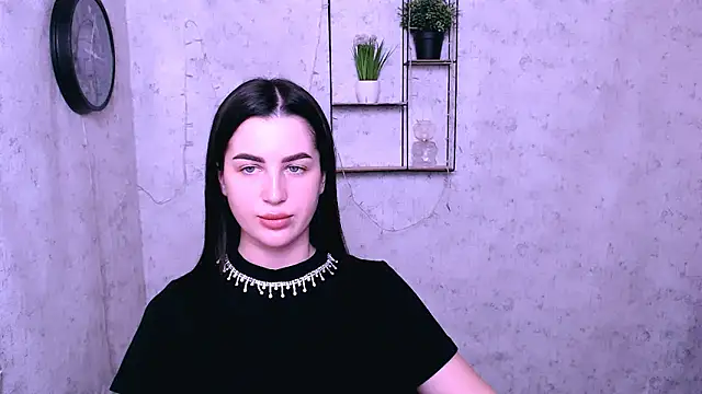 DivaKaily  online show from 02/01/25, 09:11