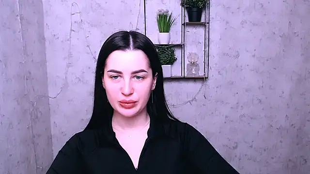 DivaKaily  online show from 02/18/25, 06:04