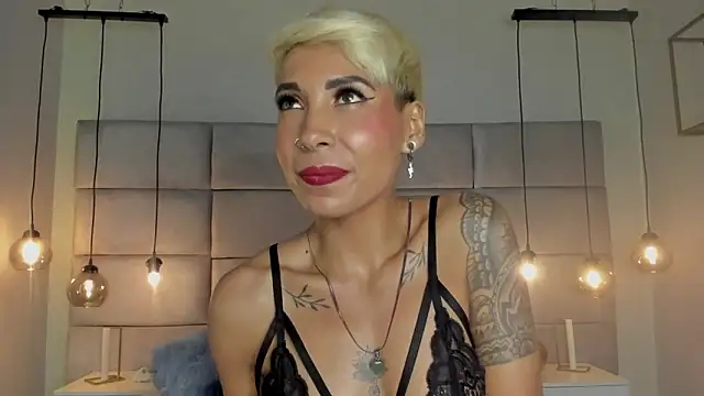 MiaMorgan  online show from 01/02/25, 06:01