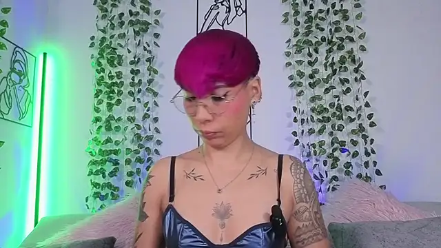 MiaMorgan  online show from 04/12/26, 03:50