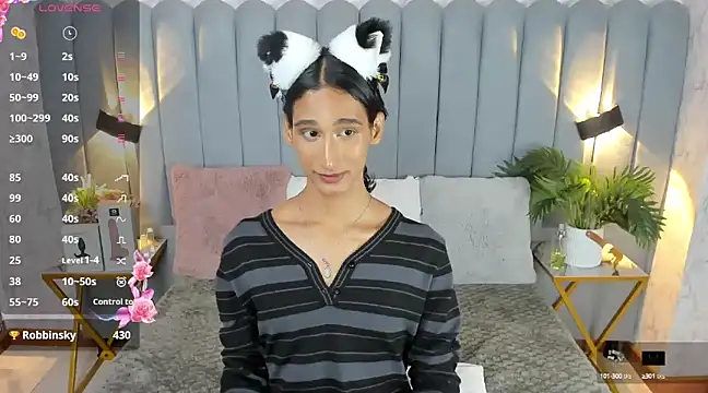 skyyfoxpraga online show from 01/17/25, 10:23