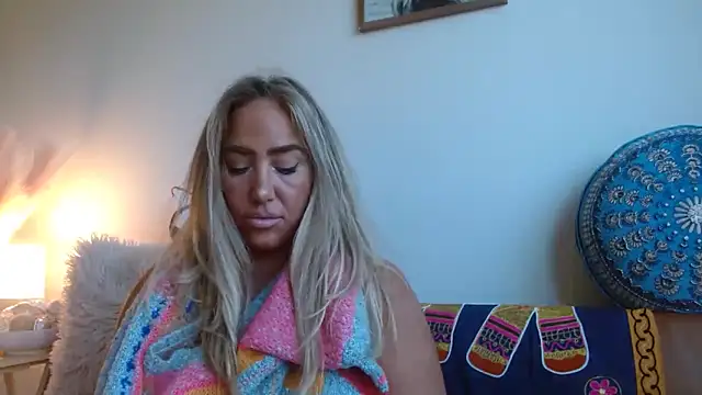 sunshinekisses online show from 10/08/25, 06:16