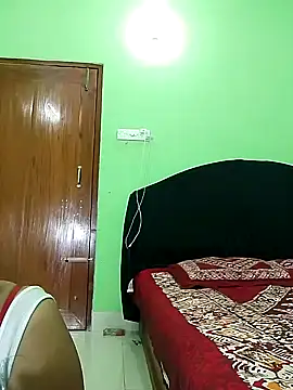 Snapshot of Taniya07 chatting on 02/03/25, 12:47 Taniya07 online show from 02/03/25, 12:47