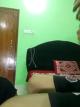 Snapshot of Taniya07 chatting on 02/23/25, 06:39 Taniya07 online show from 02/23/25, 06:39