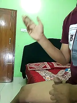 Snapshot of Taniya07 chatting on 02/28/25, 04:43 Taniya07 online show from 02/28/25, 04:43