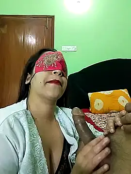 Snapshot of Taniya07 chatting on 02/28/25, 05:15 Taniya07 online show from 02/28/25, 05:15