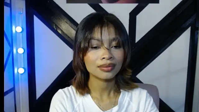 Perla prg online show from 03/19/26, 02:54