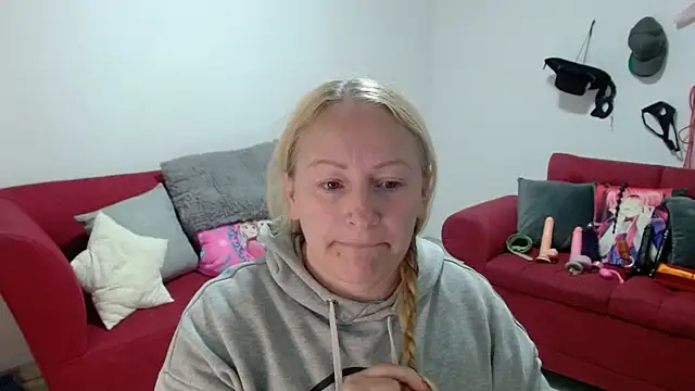 emperabigbootybigass online show from 02/02/26, 12:26