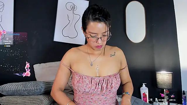 Snapshot of Lilith_dh chatting on 03/20/25, 05:47 Lilith dh online show from 03/20/25, 05:47