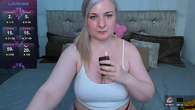 AnnaXCherri online show from 02/14/25, 05:41