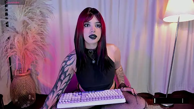 Snapshot of Manu_Velez chatting on 03/11/26, 07:03 Manu Velez online show from 03/11/26, 07:03